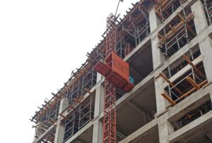 Sewa Lift Barang Surabaya 1 - 5 Ton