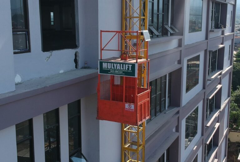 Lift Barang 1 - 4 Ton