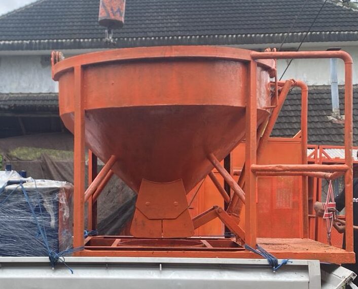 Bucket Cor 0,8 M3 - 1 M3