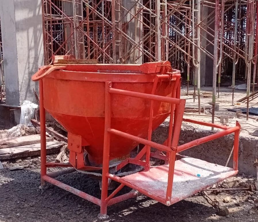 Bucket Cor 0,8 M3 - 1 M3