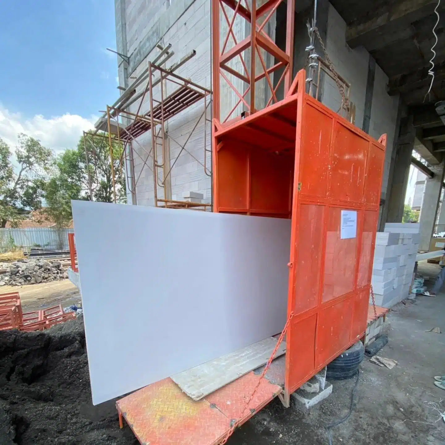 Lift Barang Single Cabin